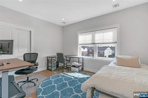 272 S Prospect Avenue Bergenfield NJ 07621