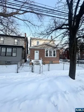 174 Munn Avenue Irvington NJ 07111