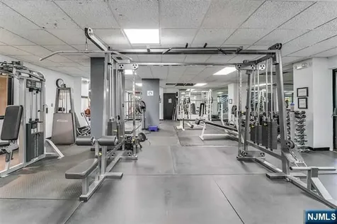 2208 Harmon Cove Tower Secaucus NJ 07094