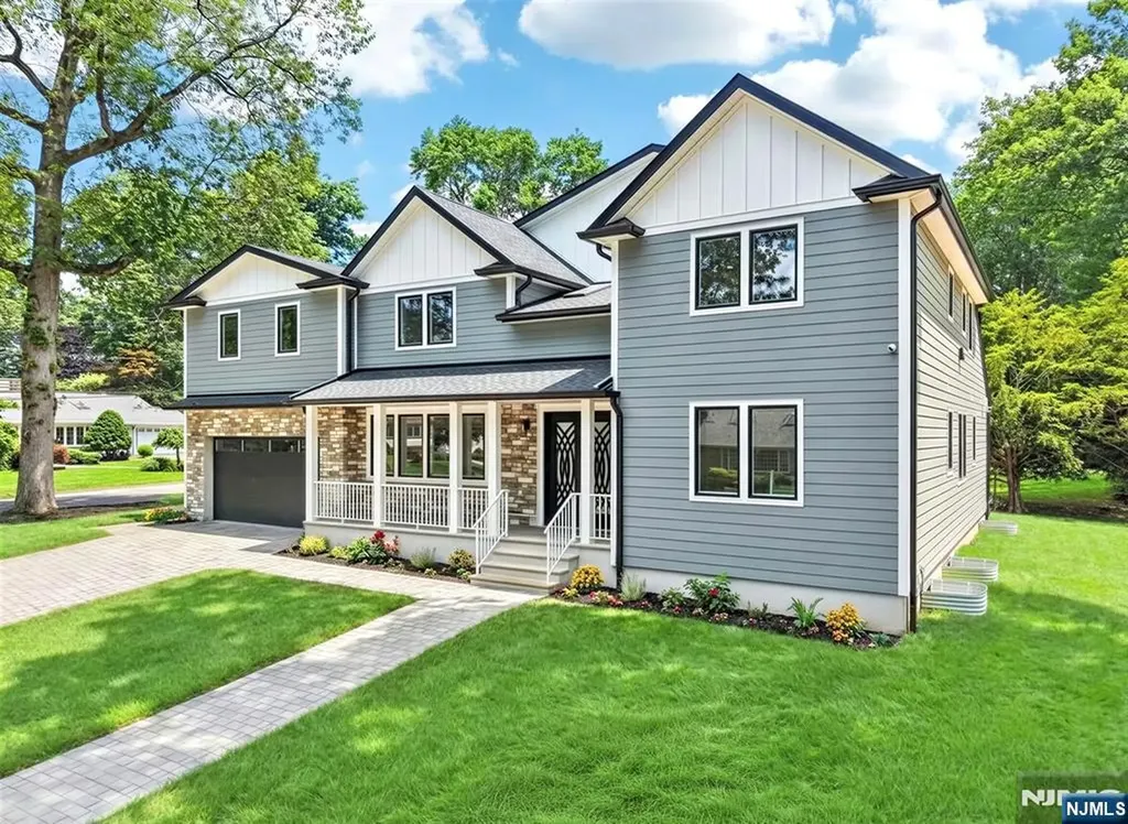 492 Oaktree Road Oradell NJ 07649