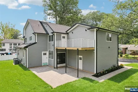 492 Oaktree Road Oradell NJ 07649