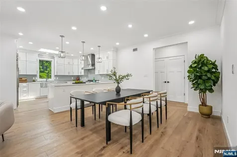 492 Oaktree Road Oradell NJ 07649