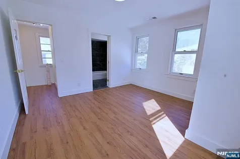 16 Clarke Street Closter NJ 07624