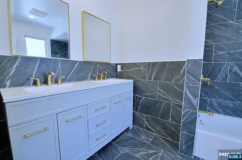 16 Clarke Street Closter NJ 07624