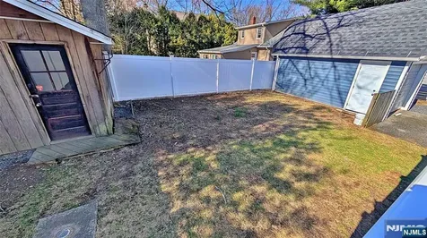 16 Clarke Street Closter NJ 07624