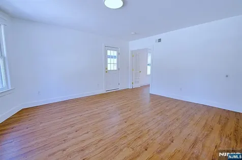16 Clarke Street Closter NJ 07624
