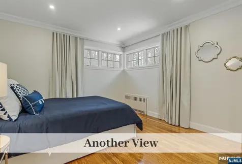 32 Brookside Drive Upper Saddle River NJ 07458