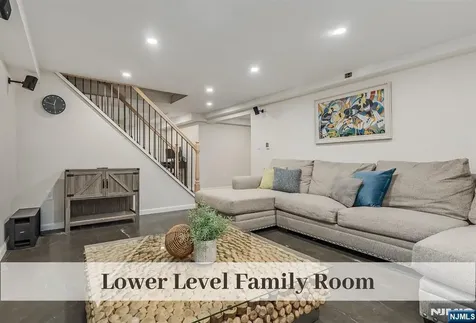 32 Brookside Drive Upper Saddle River NJ 07458