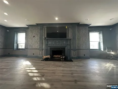 285 Grand Avenue Englewood NJ 07631