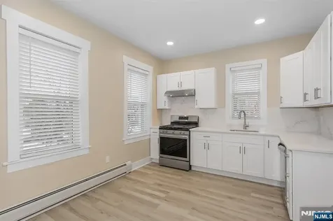 87 Paterson Avenue Wallington NJ 07057