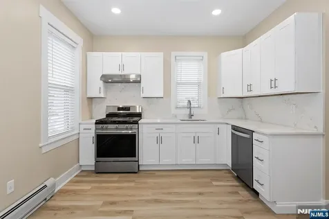 87 Paterson Avenue Wallington NJ 07057