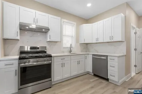 87 Paterson Avenue Wallington NJ 07057