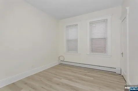 87 Paterson Avenue Wallington NJ 07057
