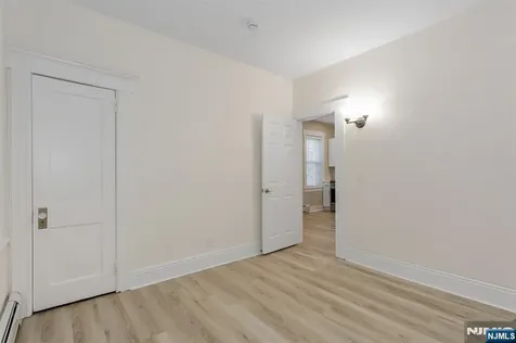 87 Paterson Avenue Wallington NJ 07057