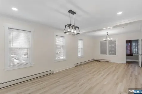 87 Paterson Avenue Wallington NJ 07057