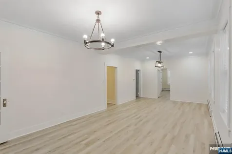 87 Paterson Avenue Wallington NJ 07057