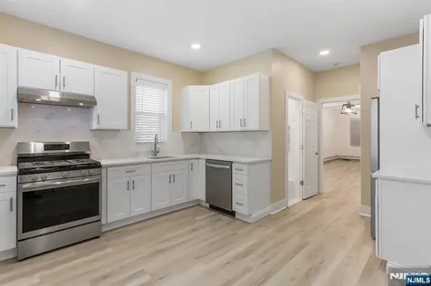 87 Paterson Avenue Wallington NJ 07057