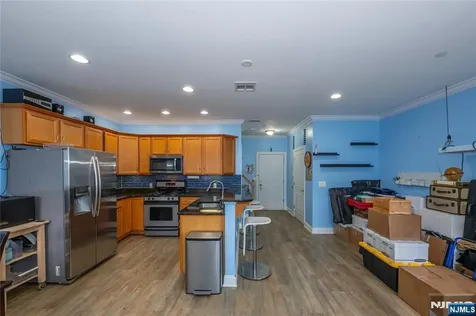 604 Avenue A Bayonne NJ 07002