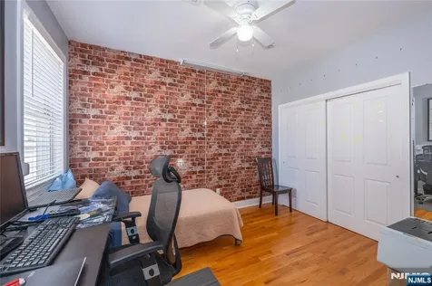 604 Avenue A Bayonne NJ 07002