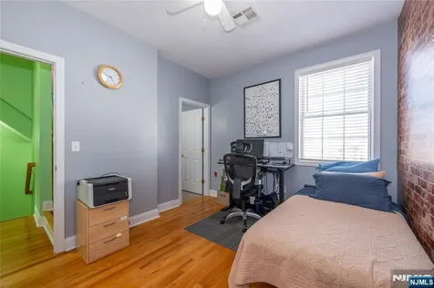 604 Avenue A Bayonne NJ 07002