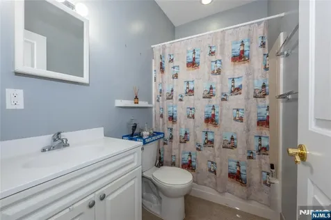604 Avenue A Bayonne NJ 07002