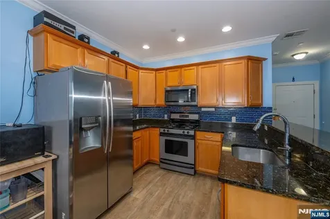 604 Avenue A Bayonne NJ 07002
