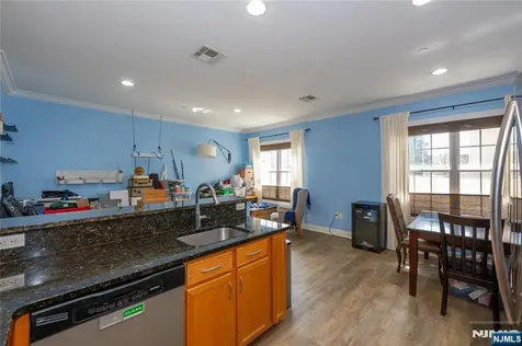 604 Avenue A Bayonne NJ 07002