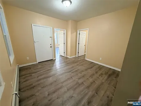 44 Hecker Street Newark NJ 07103