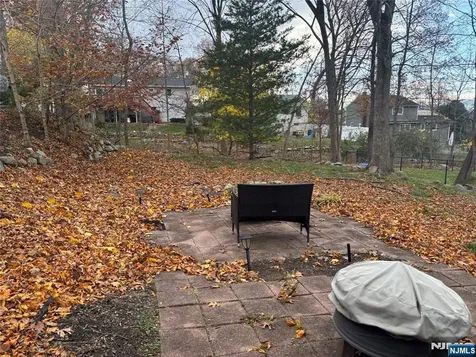 20 Bannehr Street Oakland NJ 07436