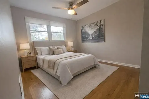 20 Bannehr Street Oakland NJ 07436