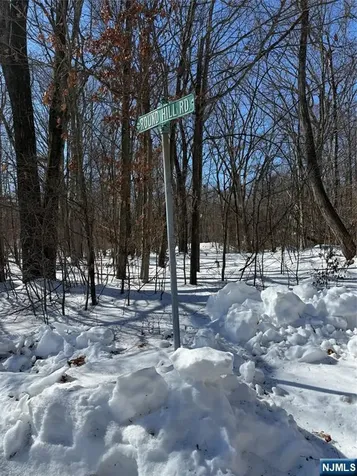 15 Saw Mill Road Kinnelon Borough NJ 07405