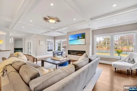 187 Buckingham Road Tenafly NJ 07670