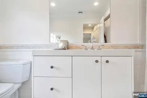 187 Buckingham Road Tenafly NJ 07670