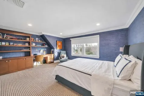187 Buckingham Road Tenafly NJ 07670