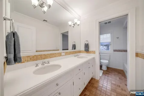 187 Buckingham Road Tenafly NJ 07670
