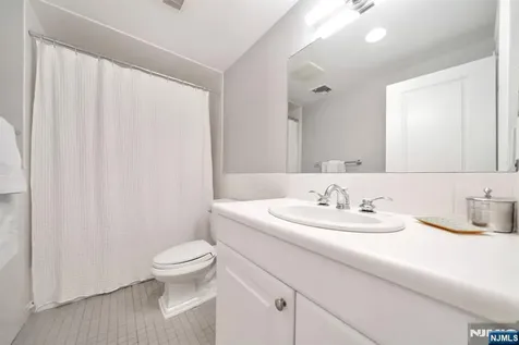 187 Buckingham Road Tenafly NJ 07670