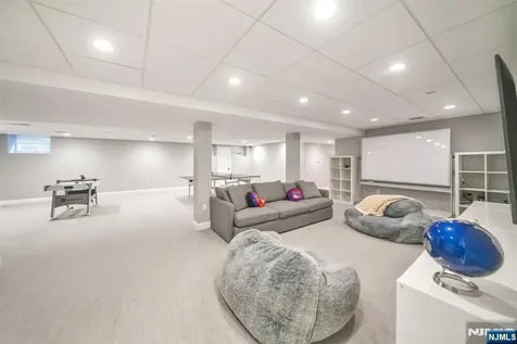 187 Buckingham Road Tenafly NJ 07670