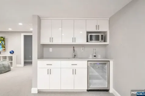 187 Buckingham Road Tenafly NJ 07670