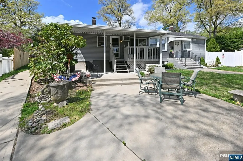 23 Hamil Court Clifton NJ 07013