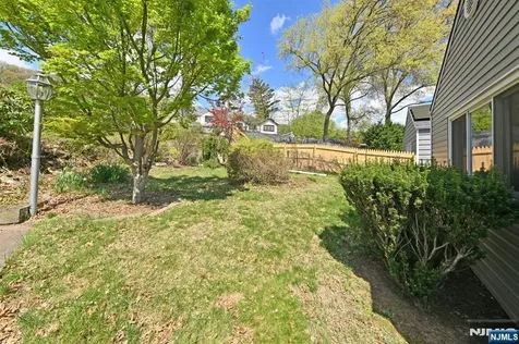 23 Hamil Court Clifton NJ 07013