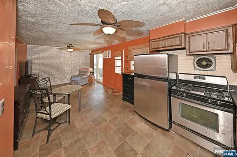 23 Hamil Court Clifton NJ 07013