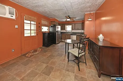 23 Hamil Court Clifton NJ 07013