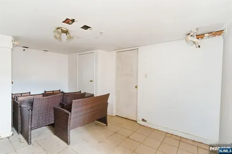 46 N 10th Street Newark NJ 07107