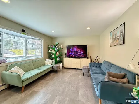 36 Cumberland Avenue Verona NJ 07044