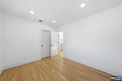 40 Magnolia Avenue Tenafly NJ 07670