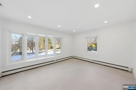40 Magnolia Avenue Tenafly NJ 07670