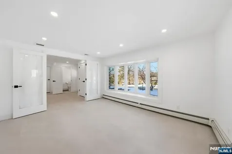 40 Magnolia Avenue Tenafly NJ 07670