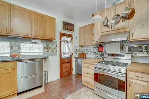 706-708 Grand Avenue North Bergen NJ 07047