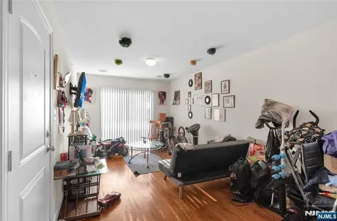 327 Park Street Elizabeth NJ 07206