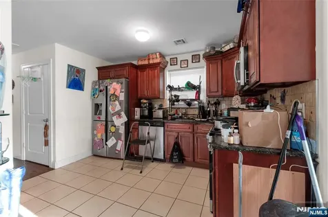 327 Park Street Elizabeth NJ 07206
